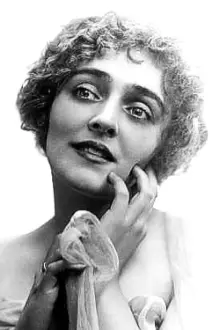 Elsie MacLeod como: Ruth