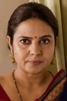 Sonal Jha como: Kamla