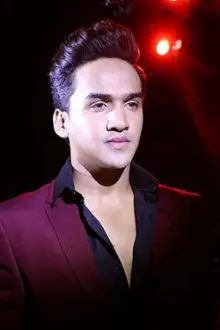 Faisal Khan como: Lord Garud