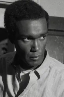 Duane Jones como: Charles Harmon