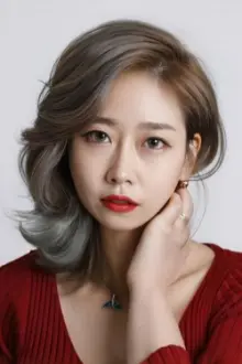 Yeon Hee como: Jin-ah (진아)