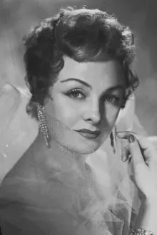 Gloria Lynch como: María Teresa