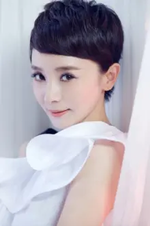 Yitong Liu como: Bi Qian