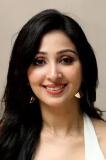 Sahiba Bhasin como: Anu