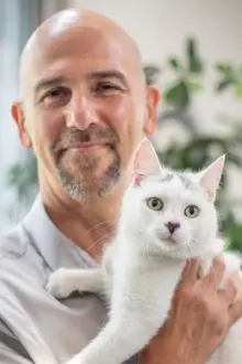 Dr. Bruce Kornriech como: Self - Cat Physiologist