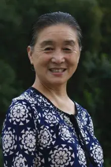 Zhou Jinfeng como: Grandma