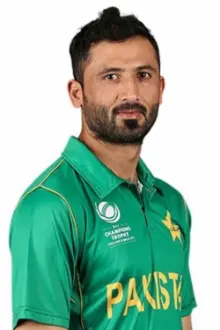 Junaid Khan como: Ele mesmo