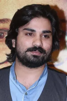 Zamad Baig como: Contestant