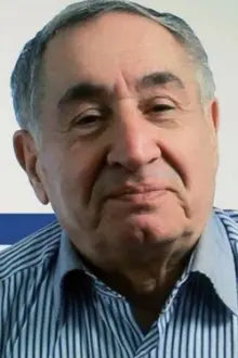 Faiq Sücəddinov como: Shafiyev