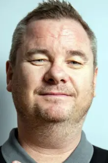 Tony Mortimer como: Self - Contributor