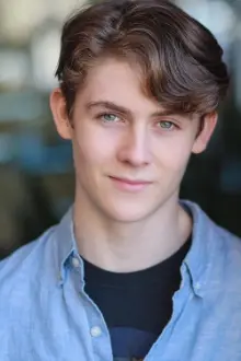 Julian Moser como: Teen Nicholas Martin