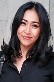 Diliati Oktrianawati Kartika Djohau como: Agnes