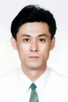 Liangbo Wang como: Mr. Wang