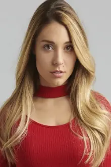 Sloan Mannino como: Norma