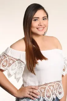 Vangie Martelle como: Summer Dela Vega