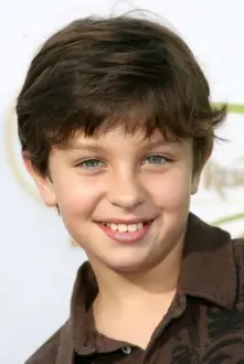 Will Shadley como: Ian