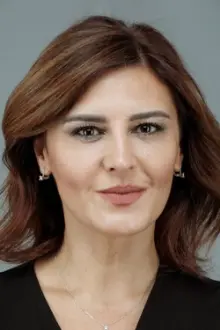 Duygu Gökhan como: Selda