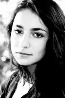 Jessica Manley como: Margot Frank