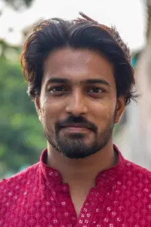 Sanoj Kumar como: Sanjeev