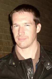 Zach Filkins como: Ele mesmo