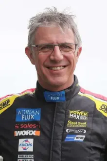 Jason Plato como: Self - Host