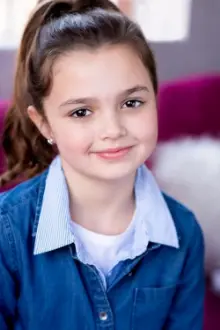 Olivia Laine Welch como: Emma