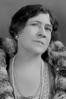 Anne Sutherland como: Mrs. Gordon