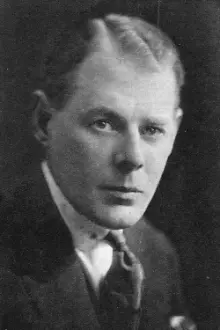 Guy Newall como: Hon. Maurice Worthington