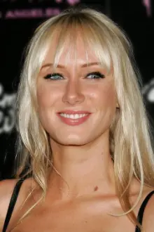 Kimberly Stewart como: Kim