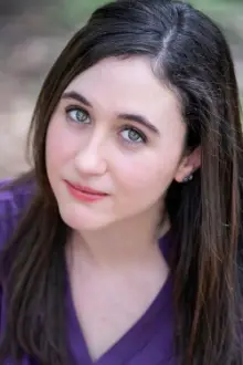 Haley Sehgal como: Mina