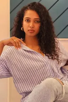 Apoorva Bharadwaj como: 