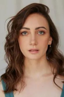 Julia Messina como: Clara