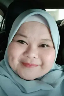 Syanie Hisyam como: Puan Lolita