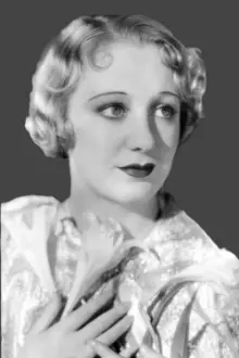 Joyce Kirby como: Margaret Woodford