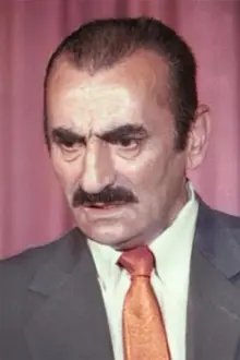 Mustafa Yavuz como: 