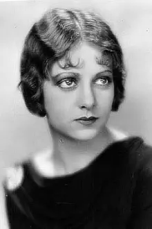 Florence Allen como: Lady Diana Blanton