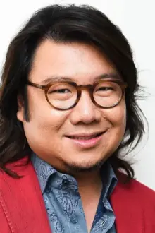 Kevin Kwan como: 