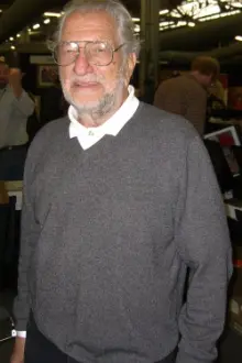 Joe Kubert como: Ele mesmo