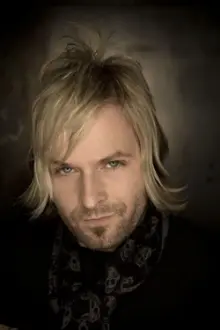 Kevin Max Smith como: Johnny C