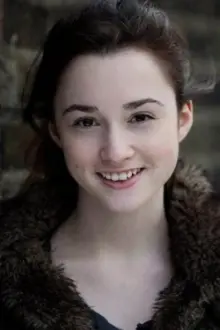 Grace Hogg-Robinson como: Jasmine