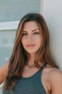 Brooke Swallow como: Jessica