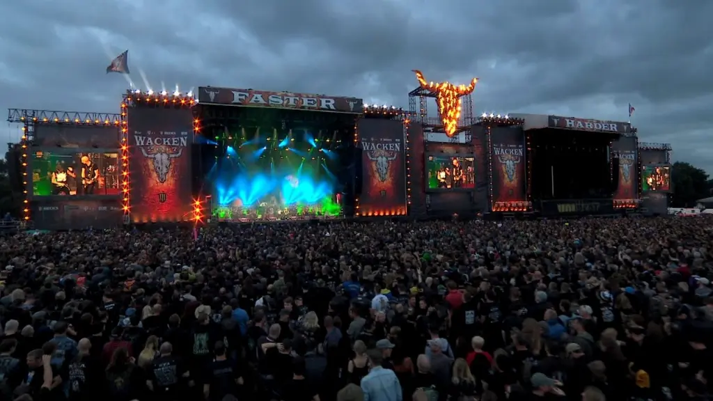 Accept: Symphonic Terror (Live At Wacken 2017)