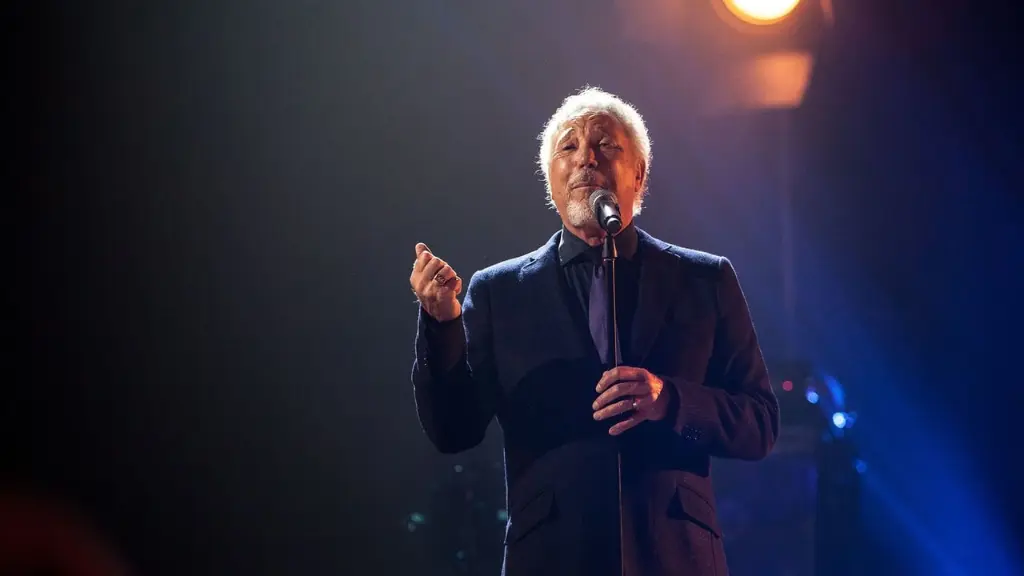 Tom Jones - Live on Soundstage