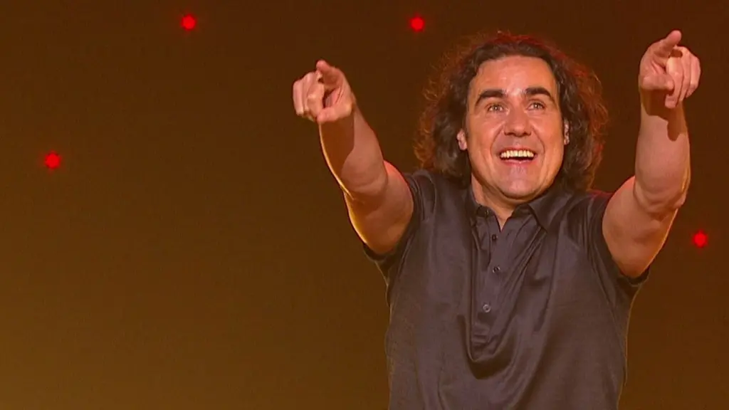 Micky Flanagan: Peeping Behind the Curtain