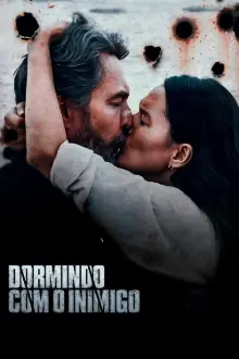 Dormindo Com o Inimigo