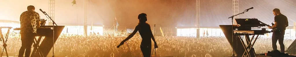 CHVRCHES - Glastonbury 2014