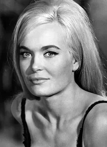 Foto de Shirley Eaton Foto de Shirley Eaton