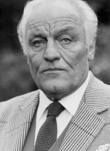 Foto de Charles Gray Foto de Charles Gray