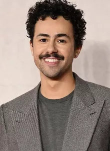 Foto de Ramy Youssef Foto de Ramy Youssef